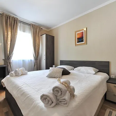 Peric 1 Meka Draga Apartmán *