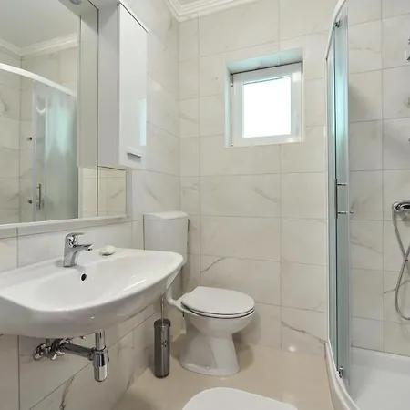 Peric 1 Meka Draga Apartmán *