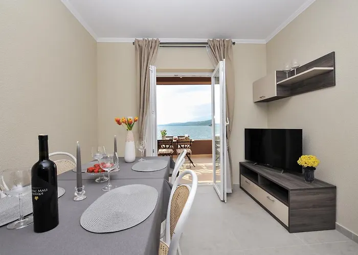 Apartman Peric 1 Meka Draga Obrovac