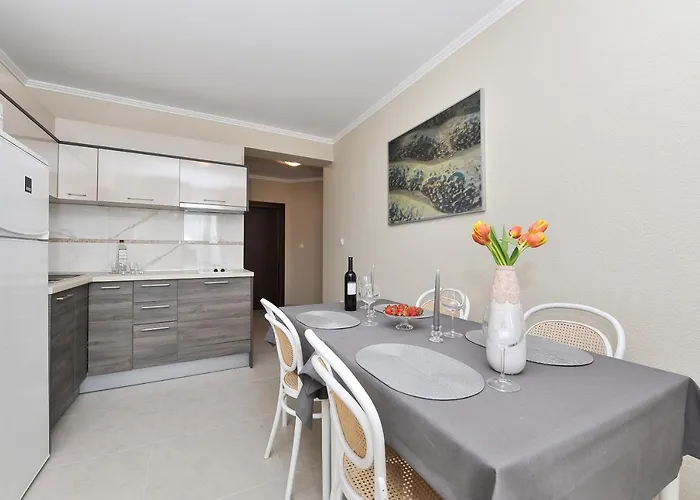 Peric 1 Meka Draga Appartement *